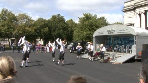 mobile stage port sunlight